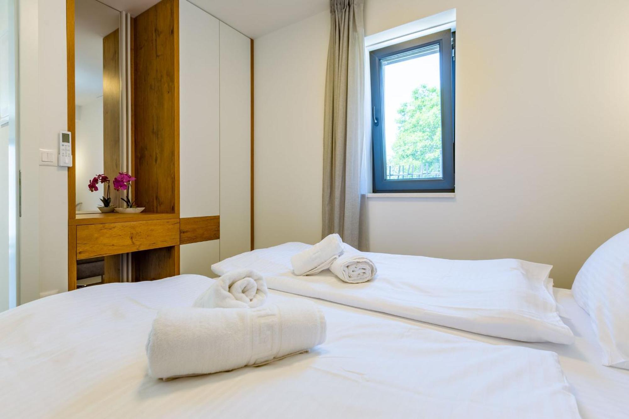 Casa Mia Apartments With Parking زادار الغرفة الصورة