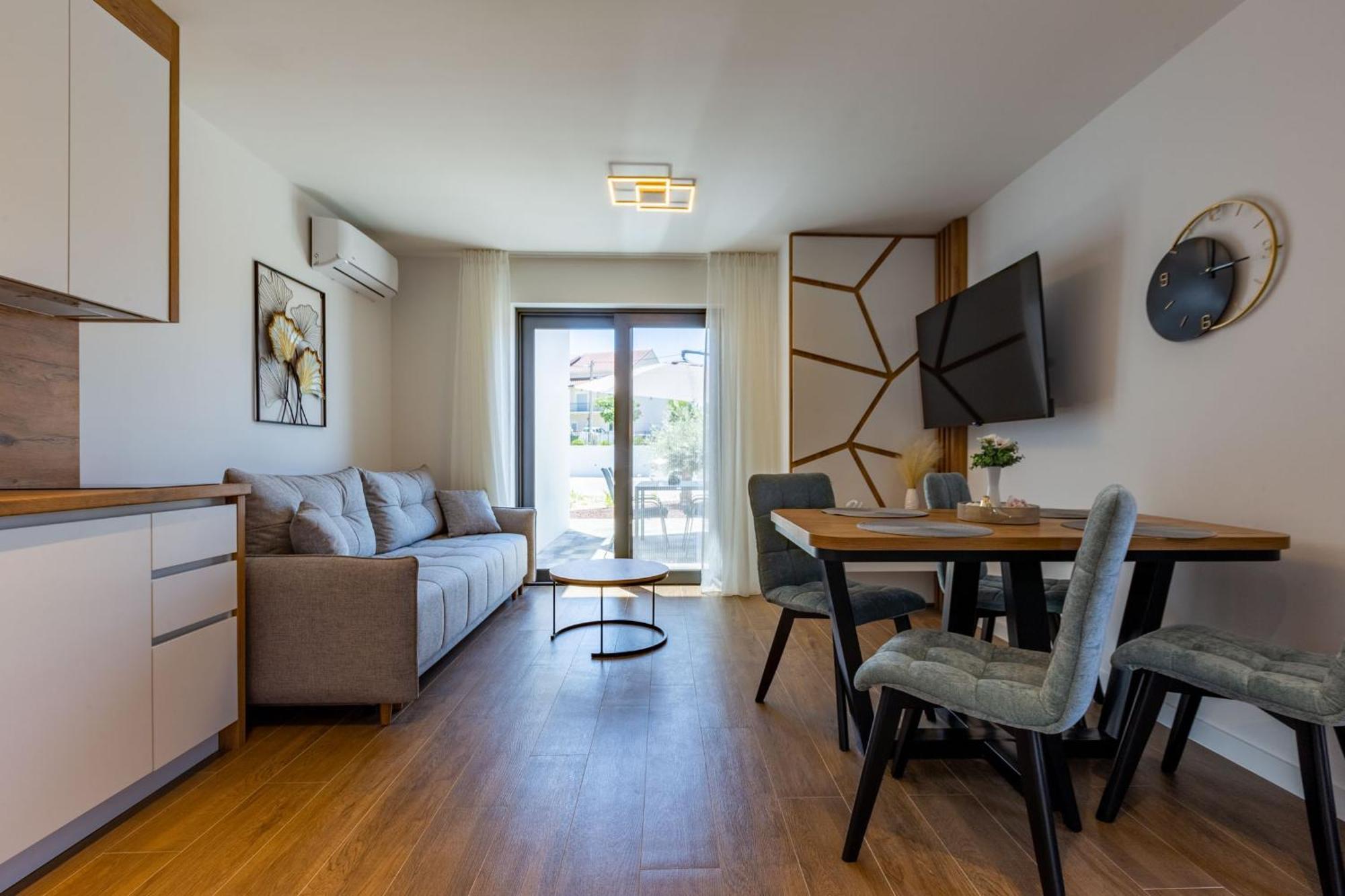 Casa Mia Apartments With Parking زادار الغرفة الصورة